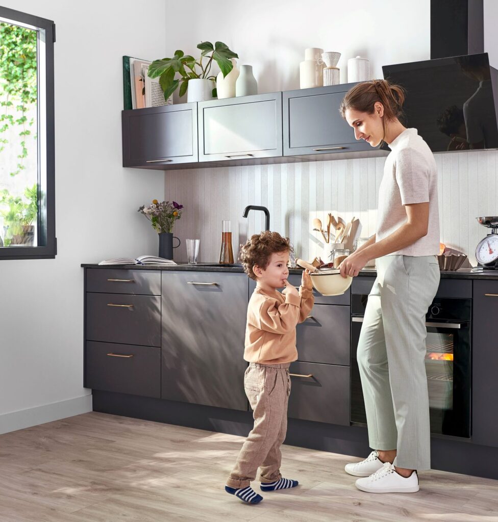 poser du parquet flottant dans une cuisine