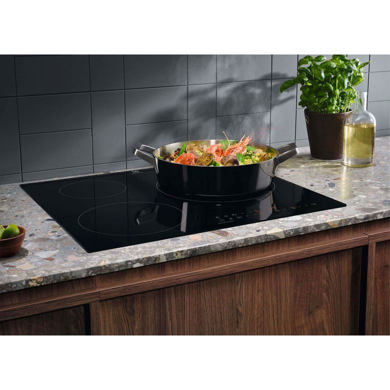 Table induction noir 3 foyers Electrolux MIT60336C | Lapeyre