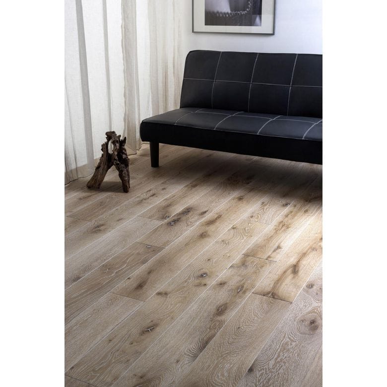 Parquet massif Standing Chêne beige cérusé brossé huilé - Sols & murs